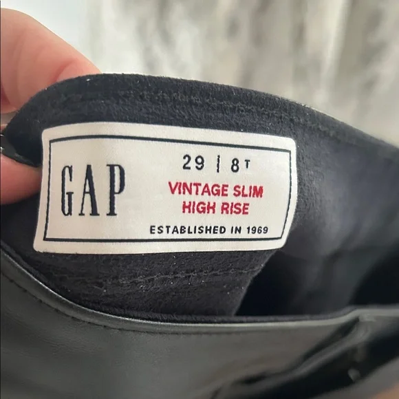 Gap Vintage Slim High Rise Faux Leather Jean Size 29/8 Tall - Picture 2 of 3